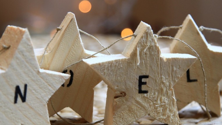 05501145-photo-guirlande-de-noel