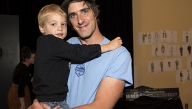 Nicola-Frank Vachon (comédien et photographe) et son fils